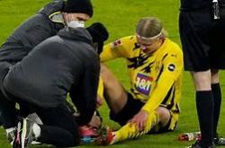 爱游戏亚洲官网-关于多特蒙德遭遇不利判罚，抗议无果仍尘埃落定的信息