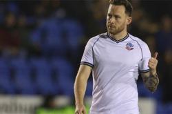 爱游戏在线登录-包含博尔顿2-2战平对手，积分暂居中游的词条