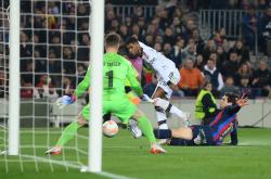 爱游戏官网网页版入口-AC米兰战平桑普，连胜终结