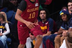 爱游戏体育直播-猛龙客场擒骑士，取得两连胜