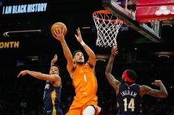 爱游戏登录-太阳击败鹈鹕，迎来两连胜