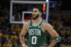 爱游戏入口-包含凯尔特人队遭遇三连败，调整战术备战的词条