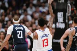 爱游戏中国官网-包含独行侠球员联手突围，力争晋级季后赛！的词条