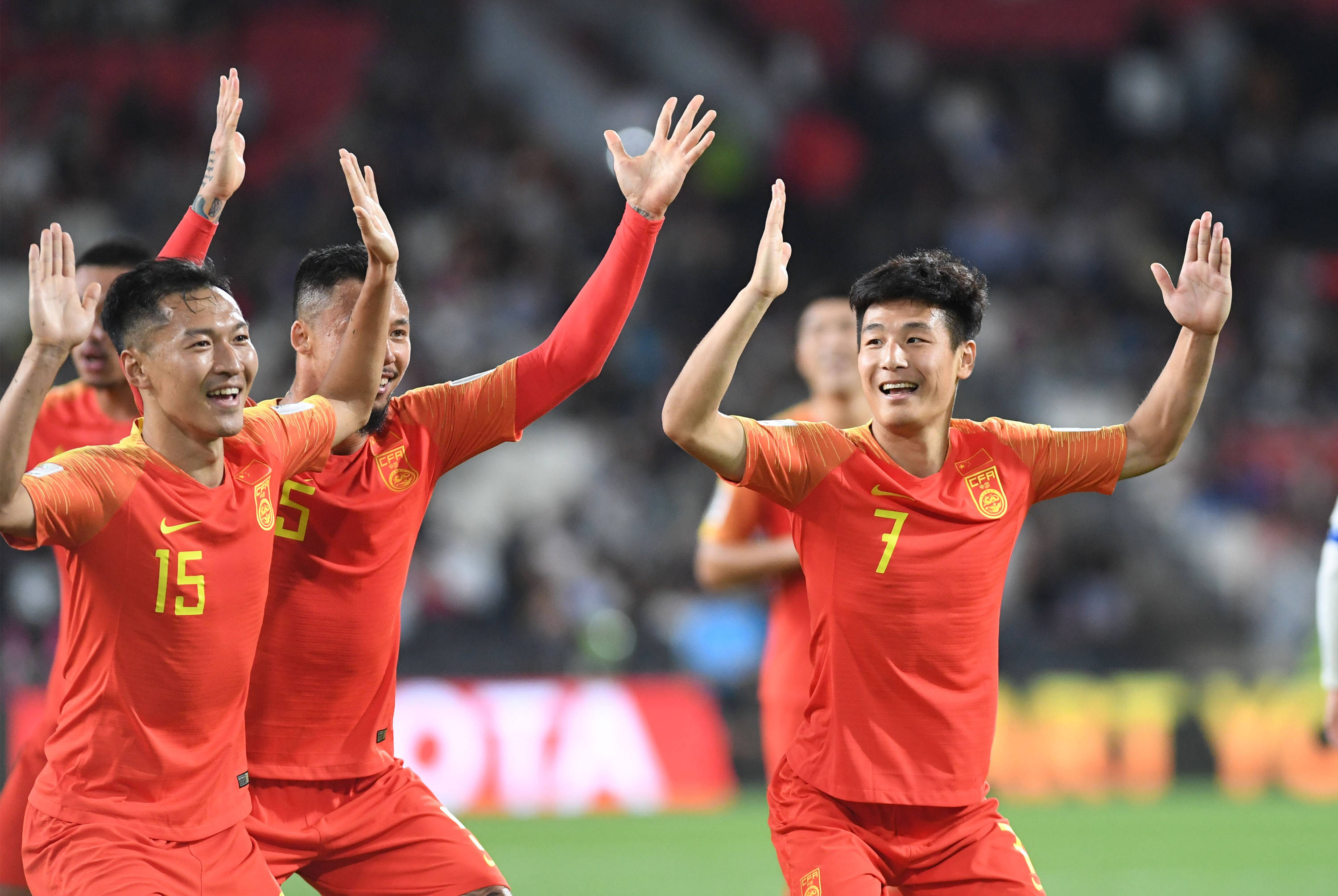 国际比赛中，中国队表现出色取得胜利