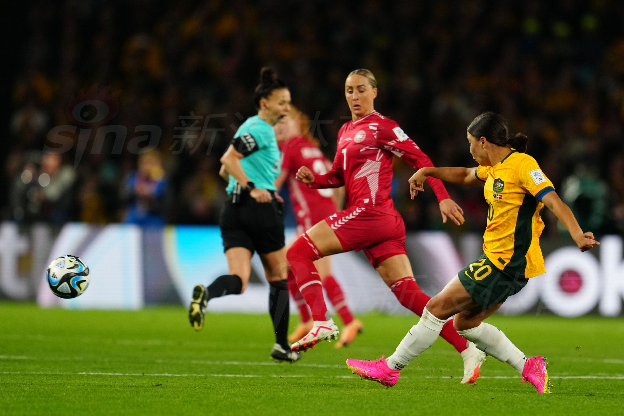 包含精彩瞬间！澳大利亚女足逆袭丹麦队的词条