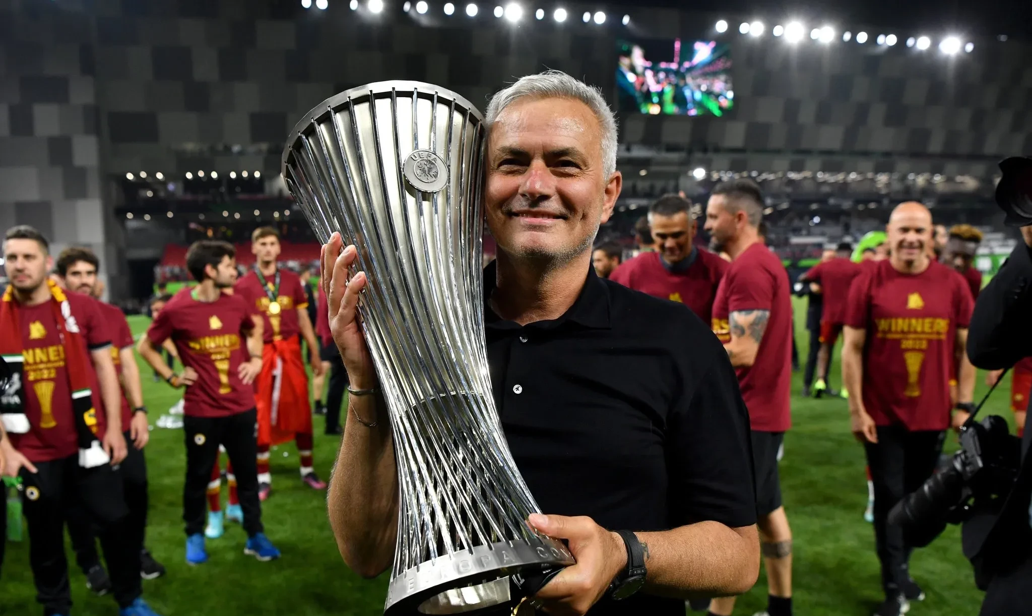 包含穆里尼奥回归英超，将执教热刺队带领全新征程的词条