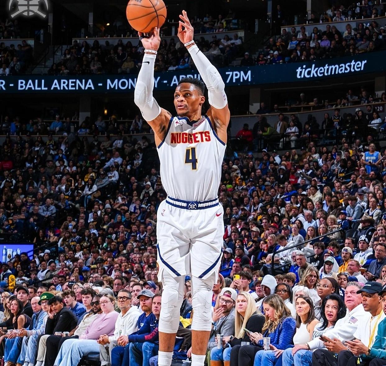 关于奇才主帅透露球队备战策略:侧重防守提高进攻效率的信息 关于奇才主帅透露球队备战策略:侧重防守提高进攻效率的信息