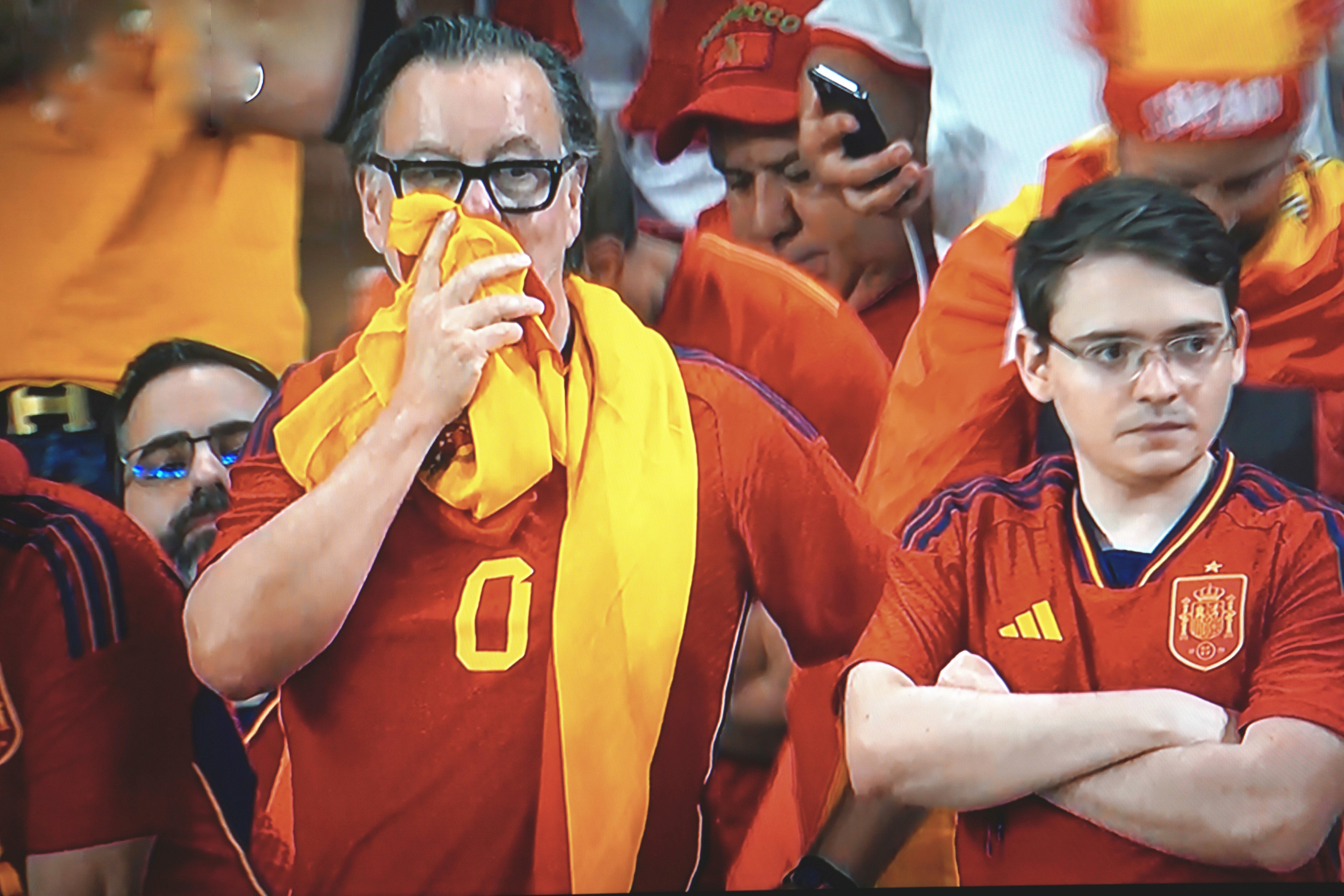 斯科特兰队逆袭成功，进入淘汰赛阶段