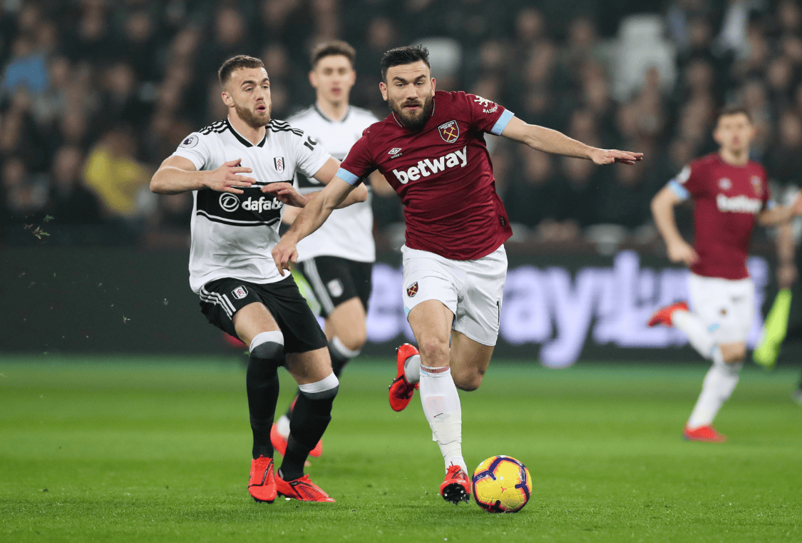 关于利物浦挑战水晶宫，双方实力对比的信息