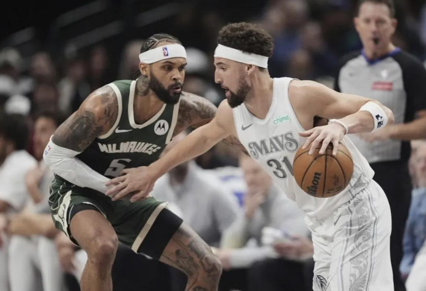 包含雄鹿队战术变化频繁，赢球关键在内线的词条