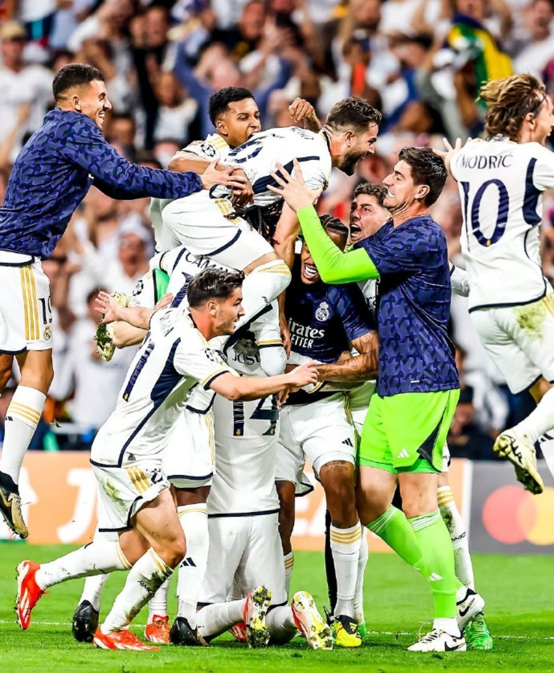 拜仁慕尼黑客场取胜，晋级欧冠半决赛